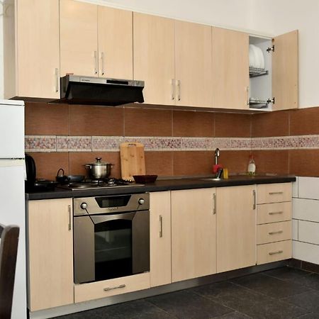 Villas Apartments Shahaj Vlorë Esterno foto