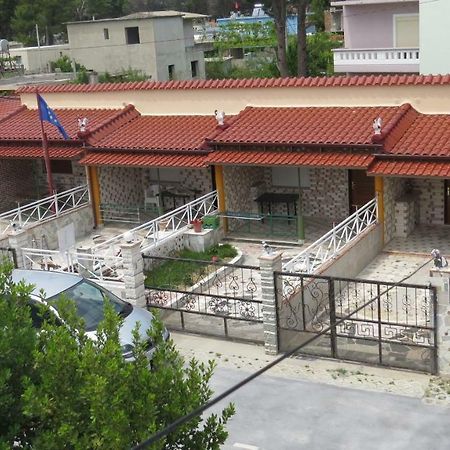 Villas Apartments Shahaj Vlorë Esterno foto