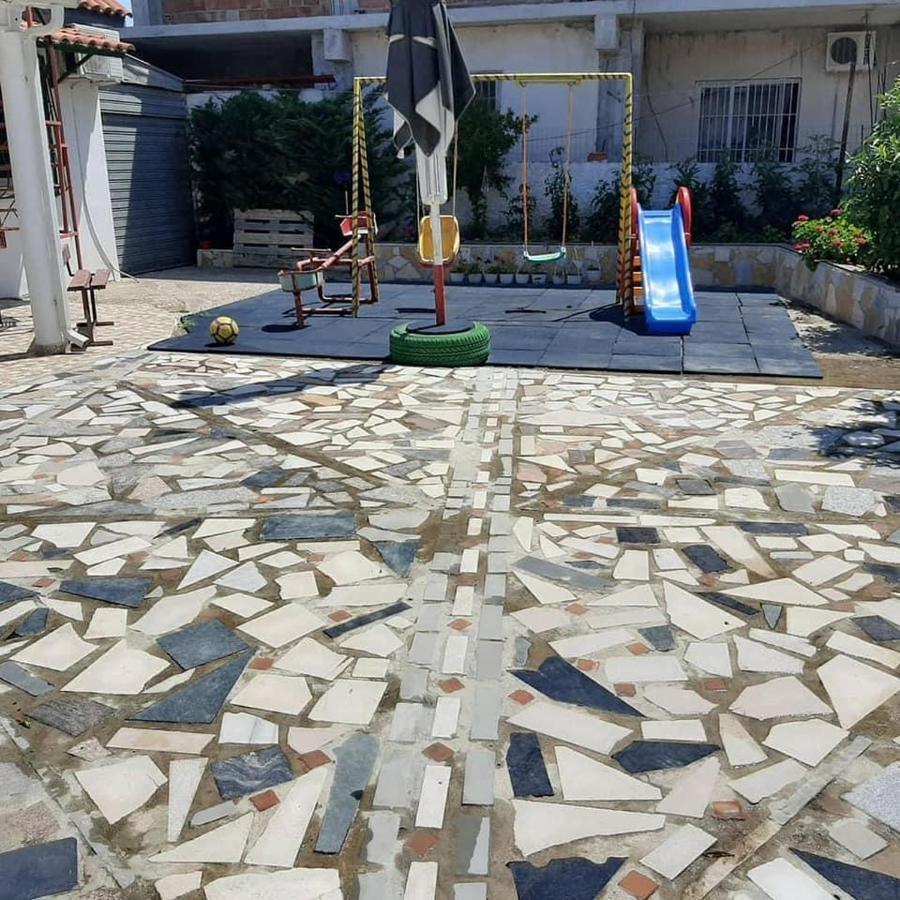 Villas Apartments Shahaj Vlorë Esterno foto
