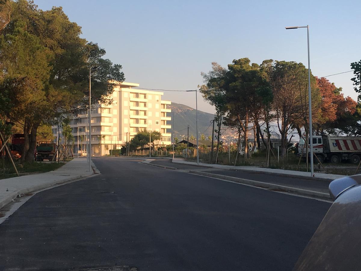 Villas Apartments Shahaj Vlorë Esterno foto