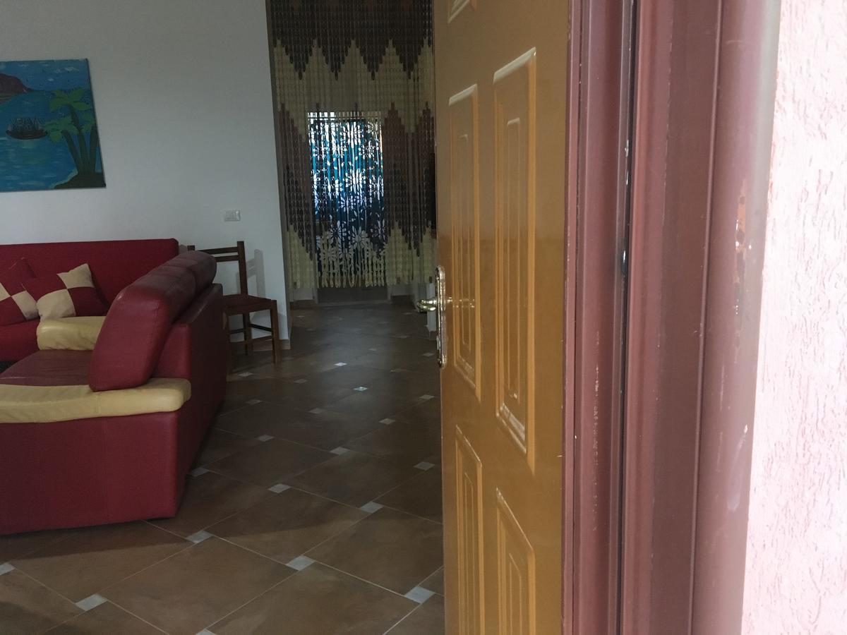Villas Apartments Shahaj Vlorë Esterno foto