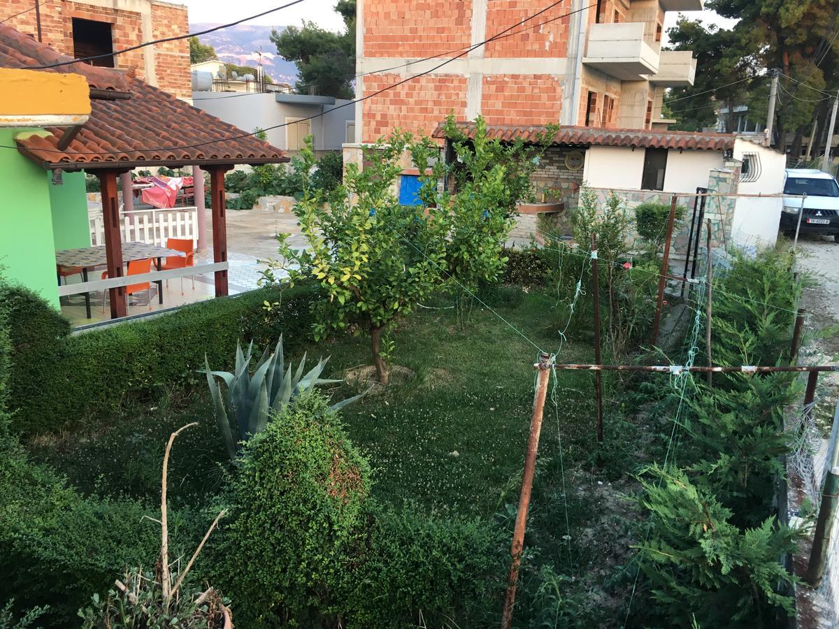 Villas Apartments Shahaj Vlorë Esterno foto